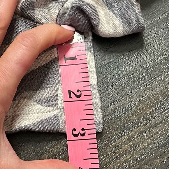 PJ Salvage Lounge/PJ Cool Camo Short in Moon Grey, Size Medium. NWT! - Picture 14 of 16